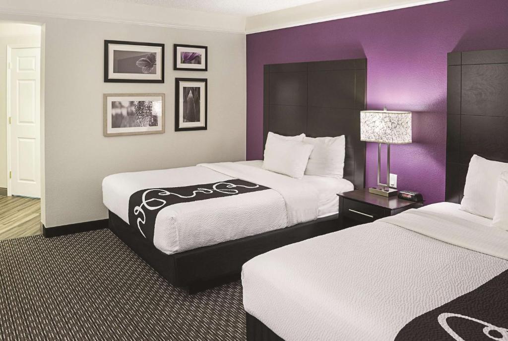 La Quinta Inn & Suites by Wyndham Las Vegas Summerlin Tech